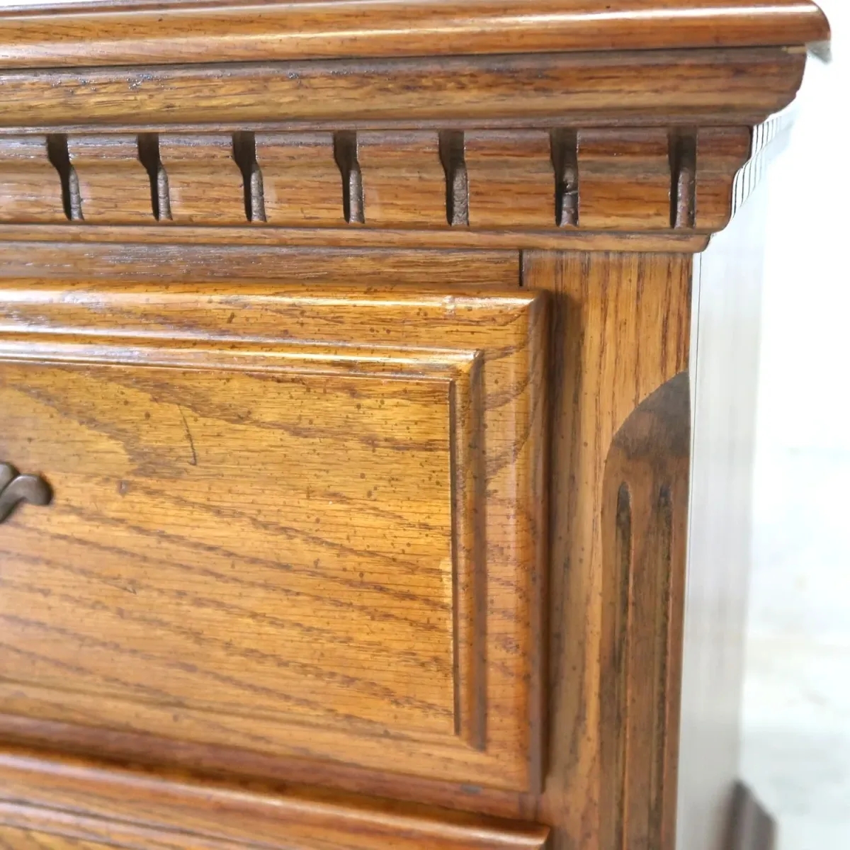 アンティーク ナイトスタンド