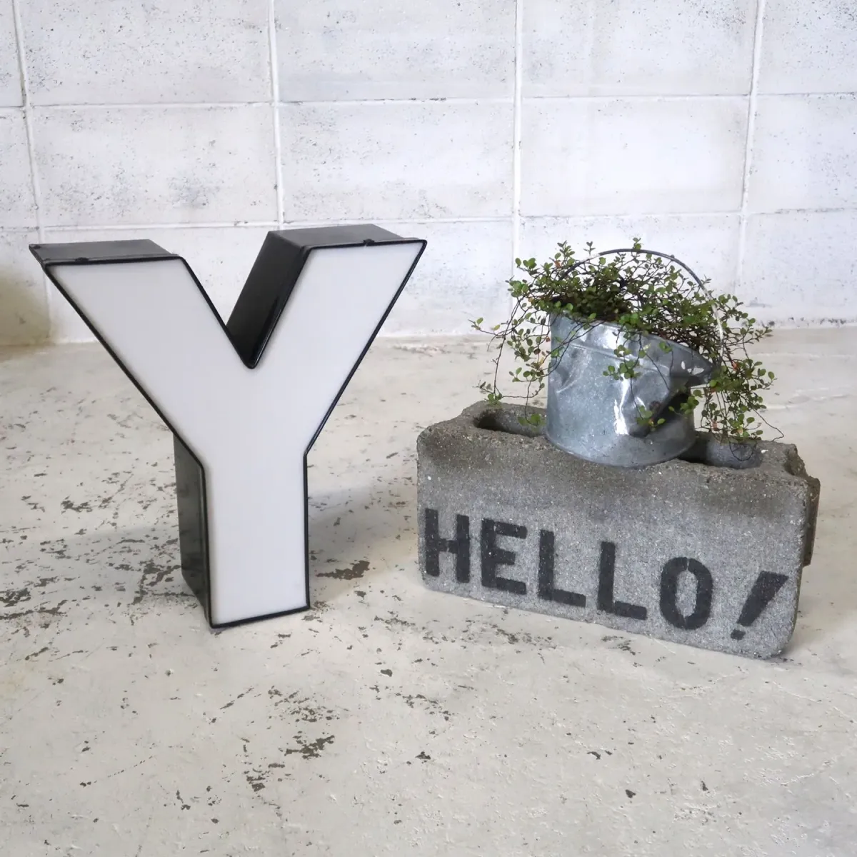 ビンテージ レターサイン Y