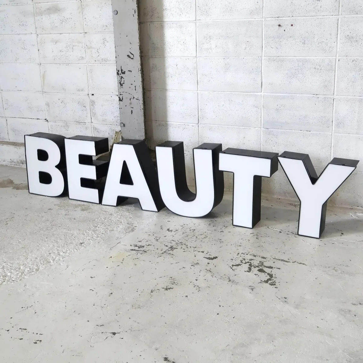 ビンテージ レターサイン Y