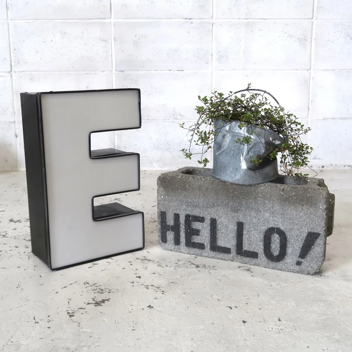 ビンテージ レターサイン E