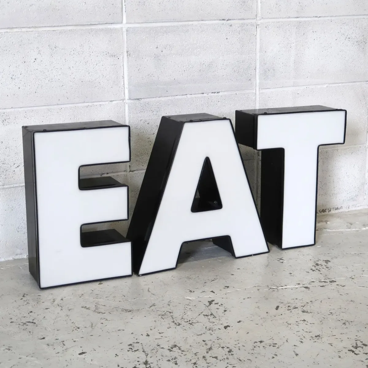 ビンテージ レターサイン E