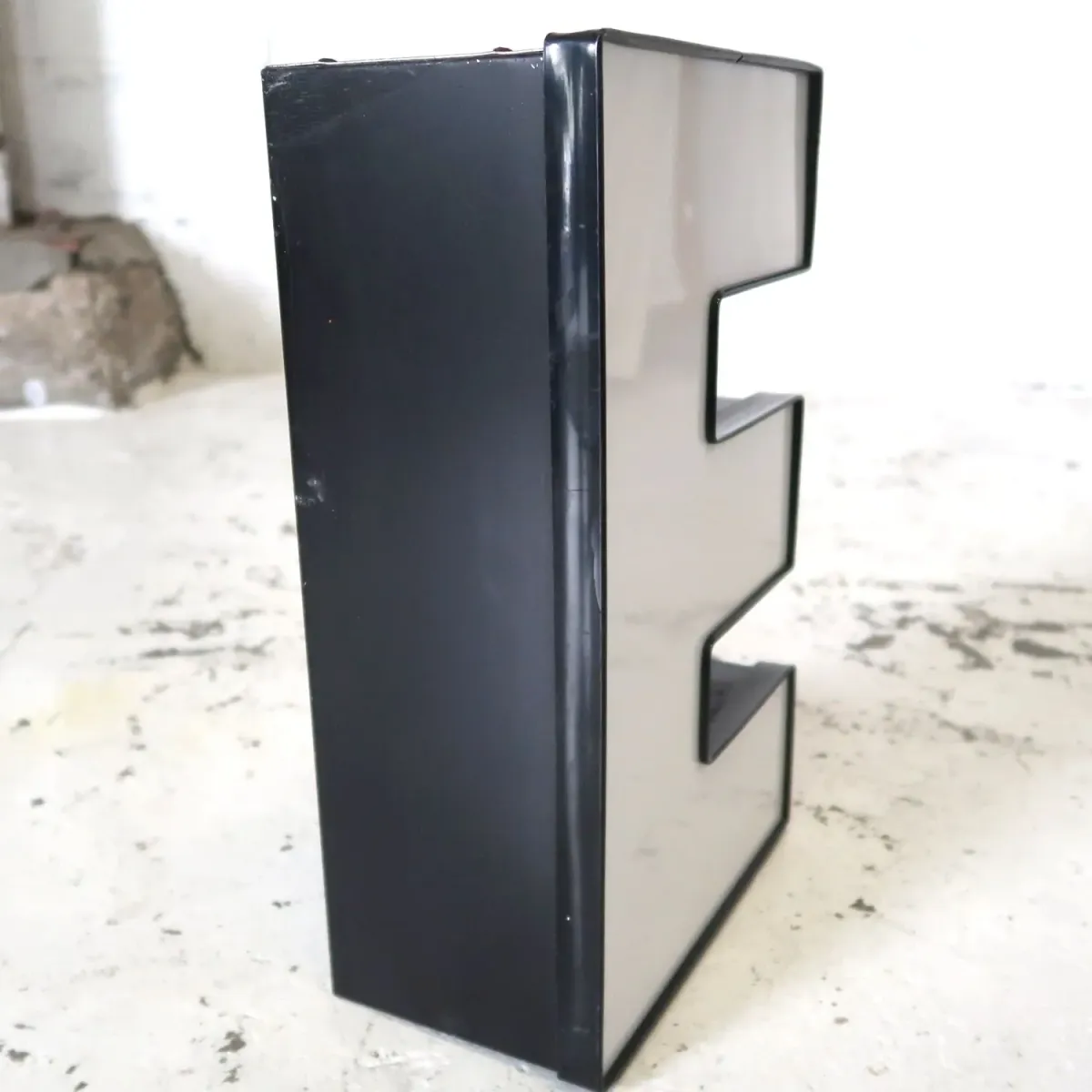 ビンテージ レターサイン E