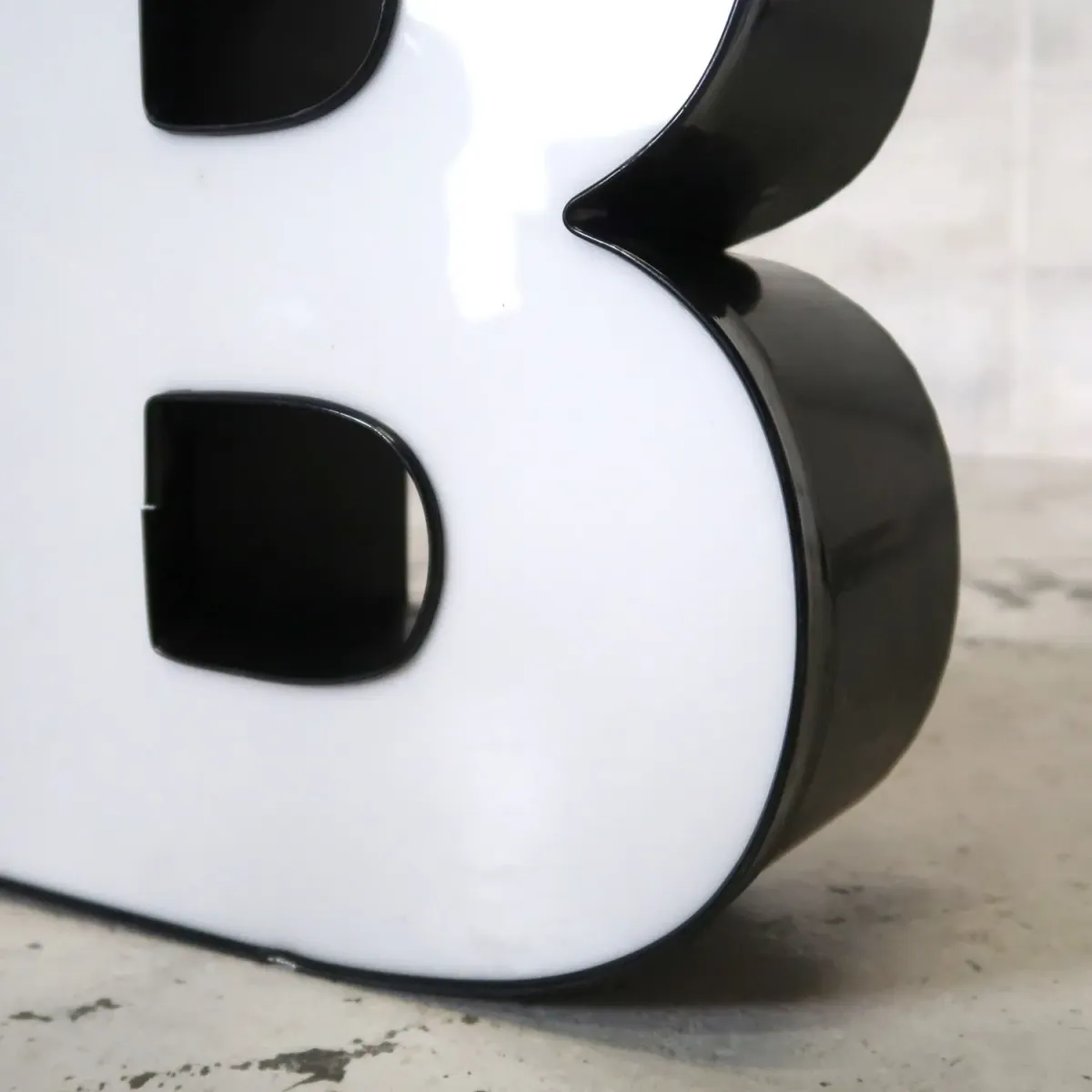 ビンテージ レターサイン B