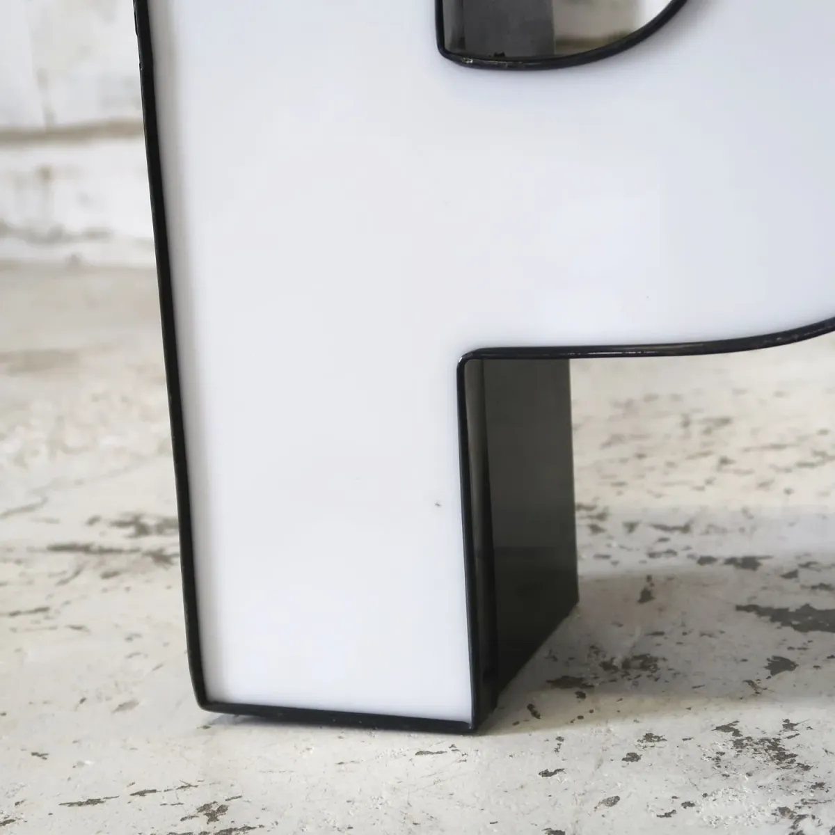 ビンテージ レターサイン P