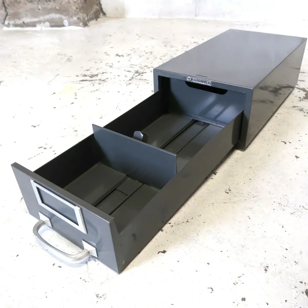 Steel master ビンテージ メタルキャビネット