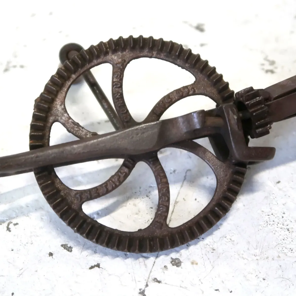 THE TAPLIN MFG CO. ビンテージ ハンドミキサー