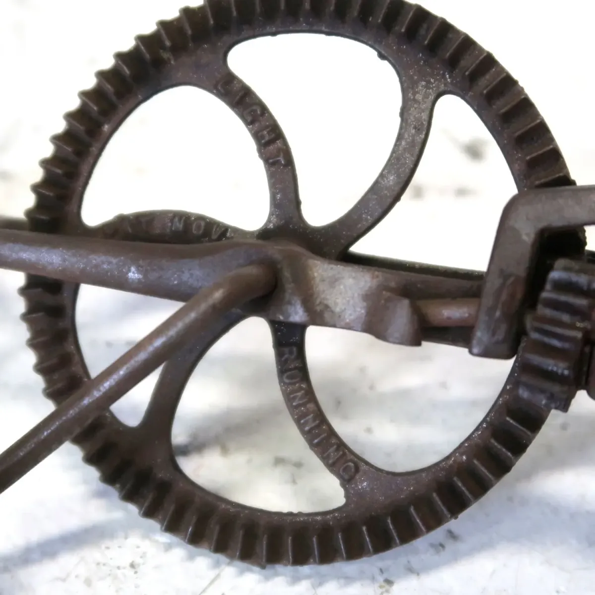 THE TAPLIN MFG CO. ビンテージ ハンドミキサー
