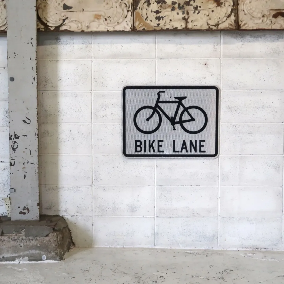 BIKE LANE ロードサイン