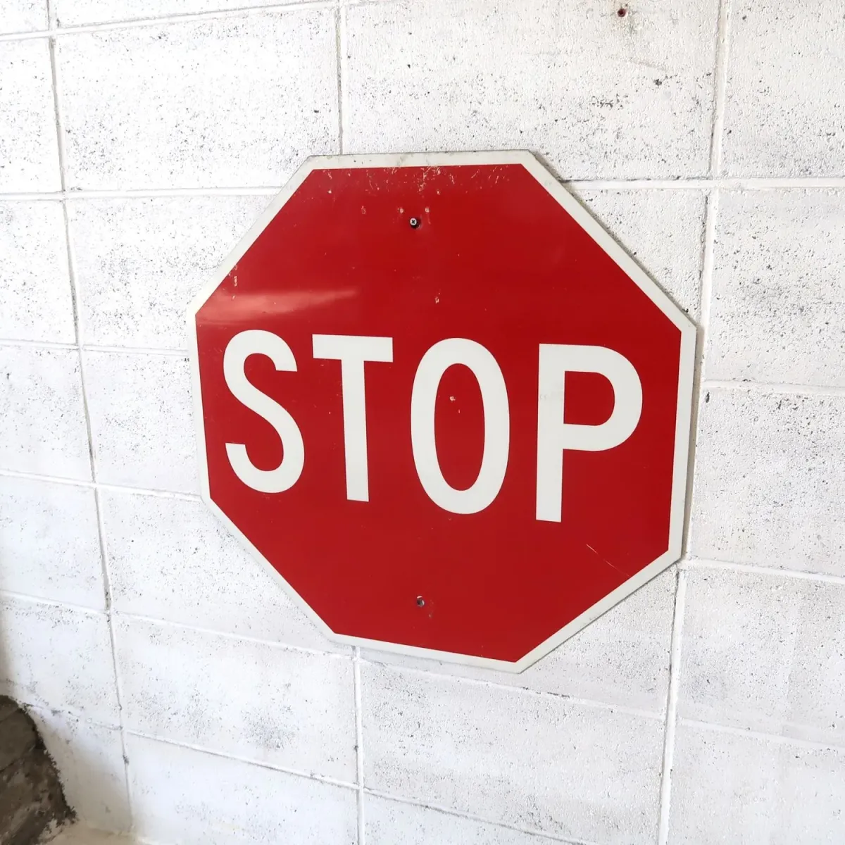 STOP ロードサイン