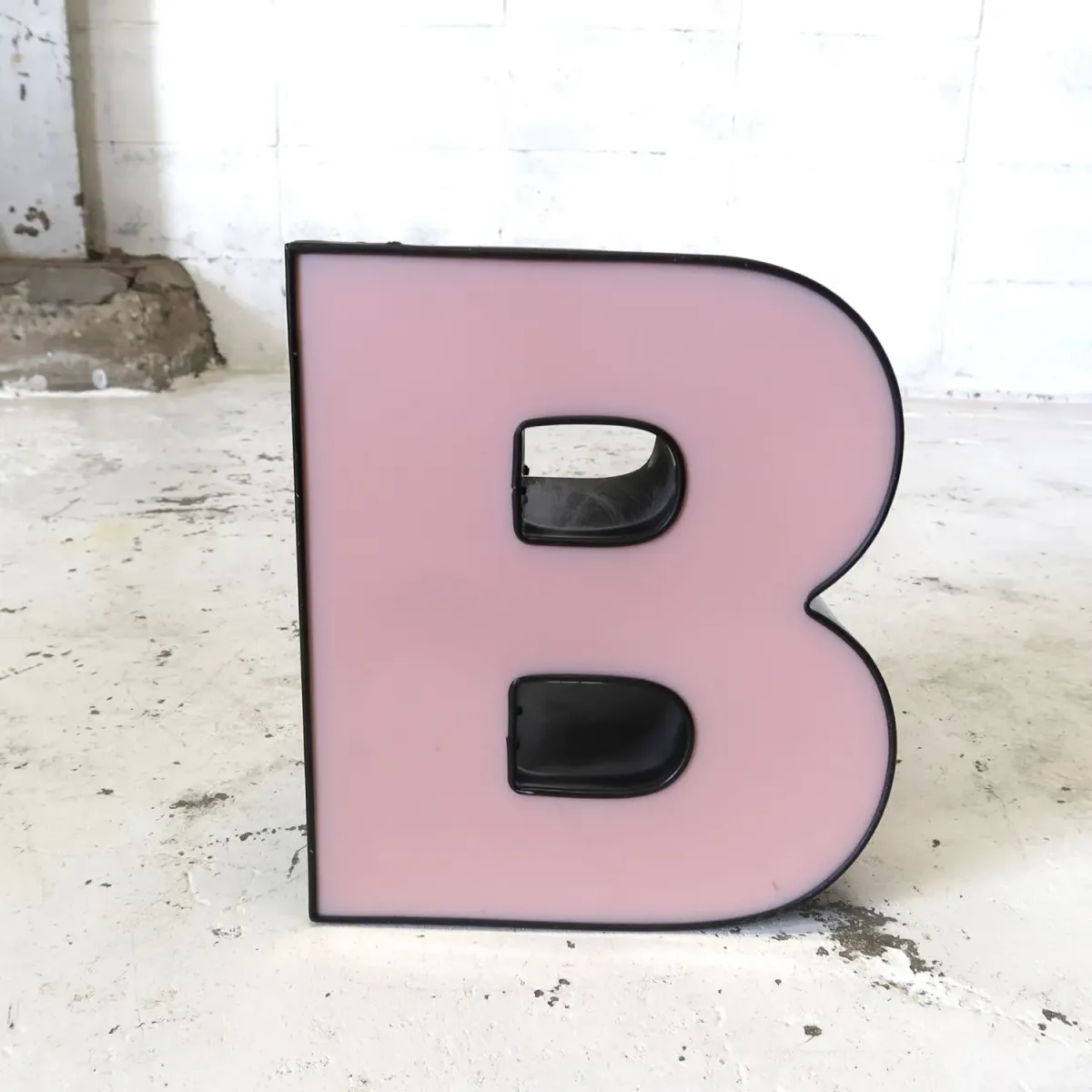 ビンテージ レターサイン B