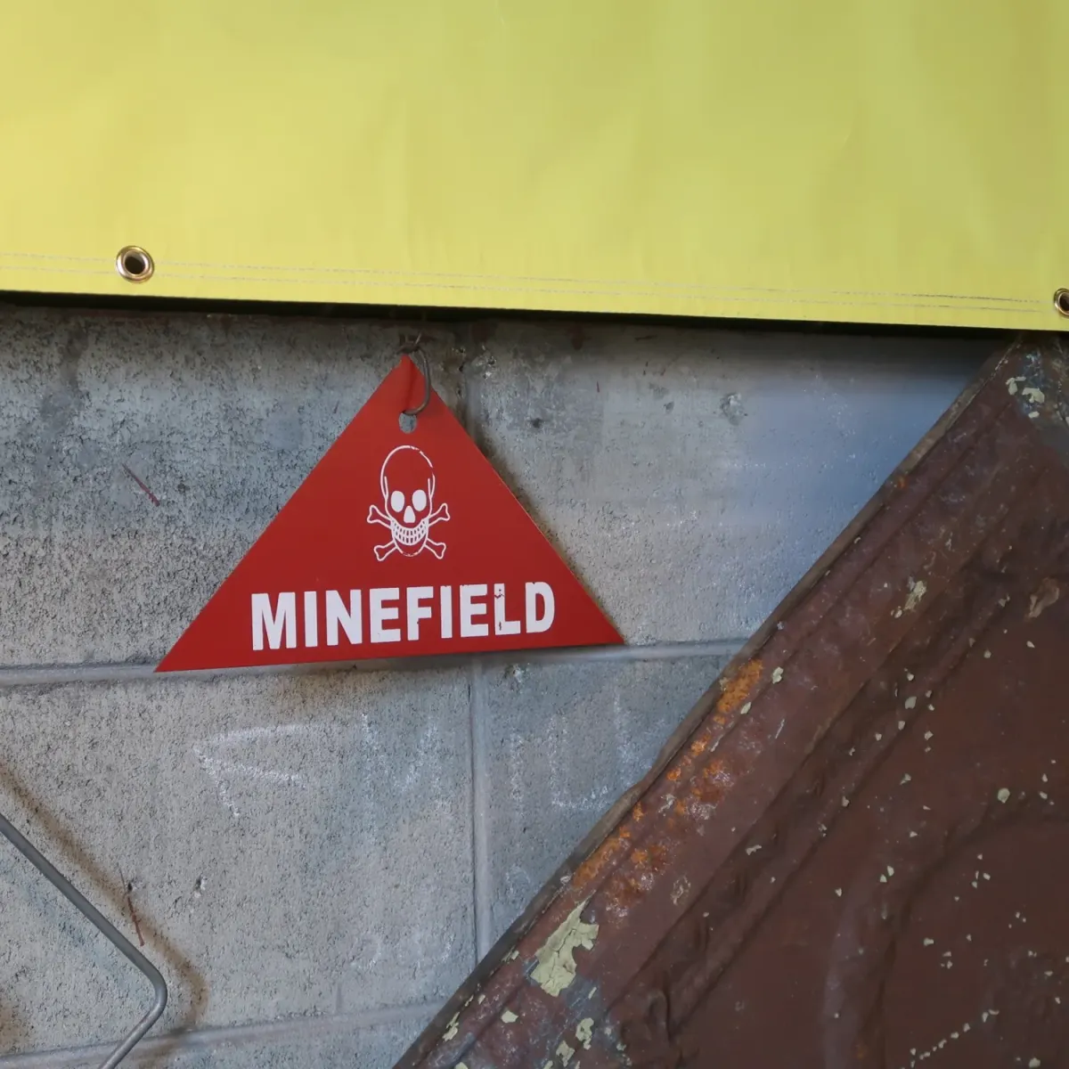 MINEFIELD メタルサイン