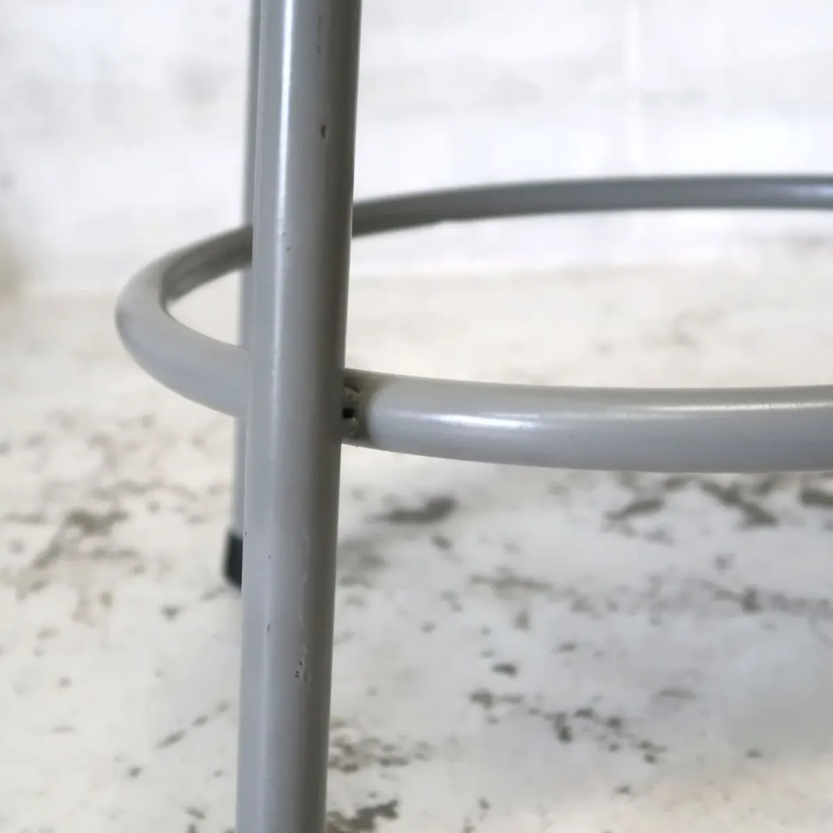 National Public Seating メタルスツール
