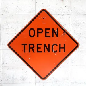 OPEN TRENCH ビンテージ ロードサイン