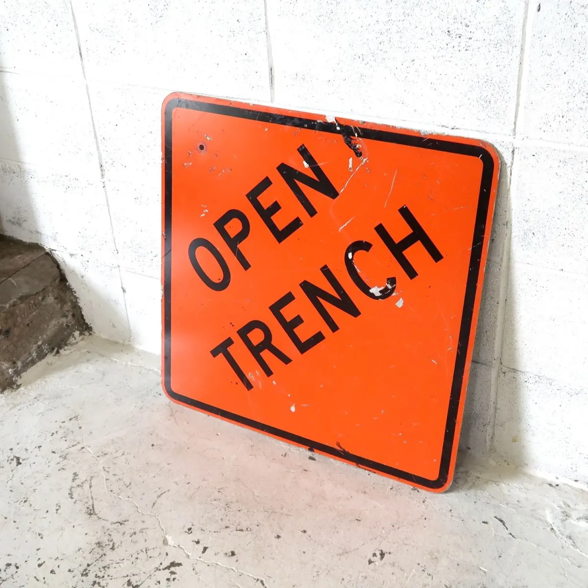 OPEN TRENCH ビンテージ ロードサイン