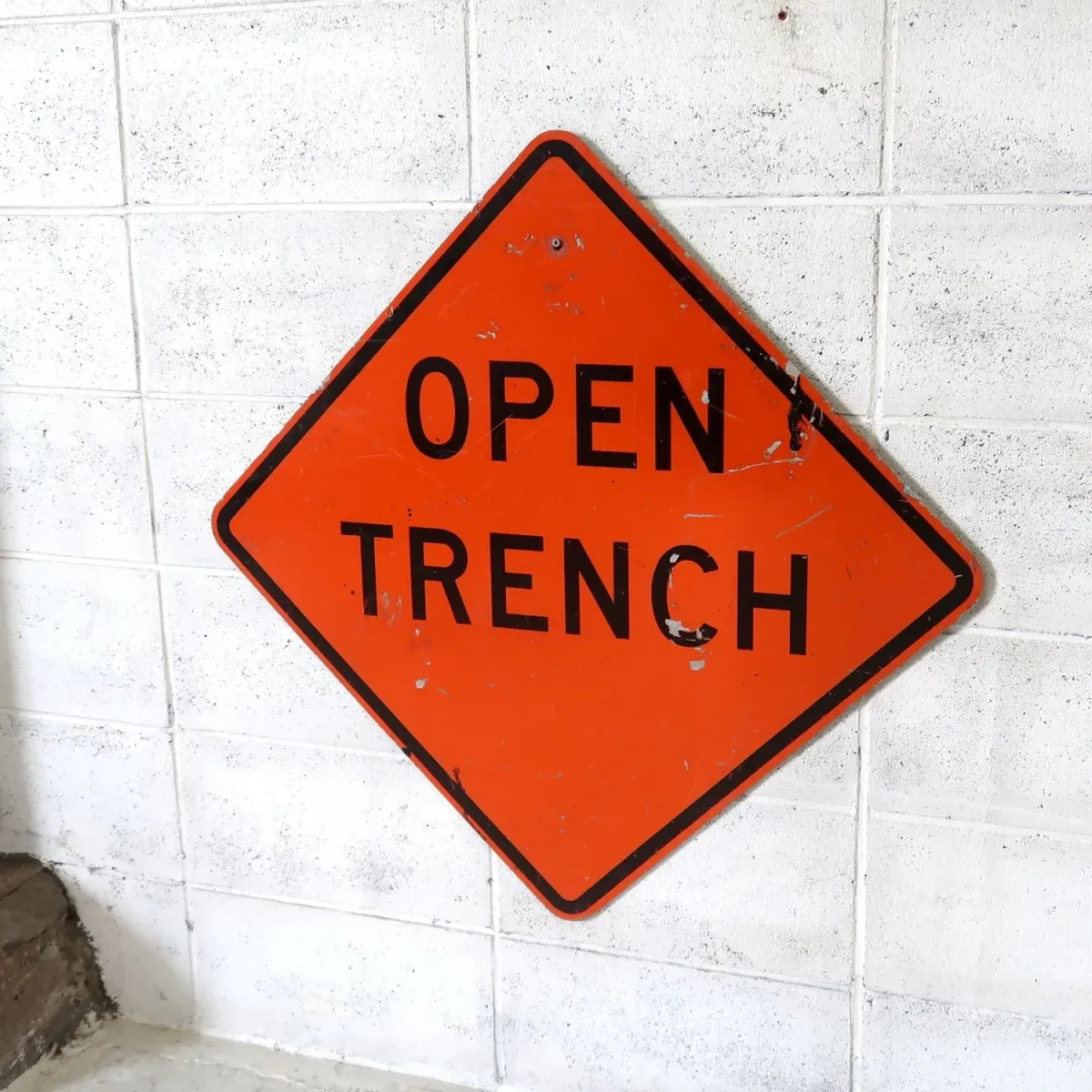OPEN TRENCH ビンテージ ロードサイン