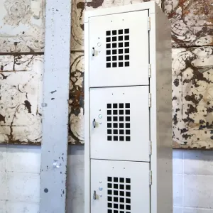 ビンテージ メタルロッカー