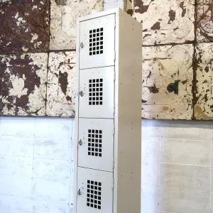 ビンテージ メタルロッカー