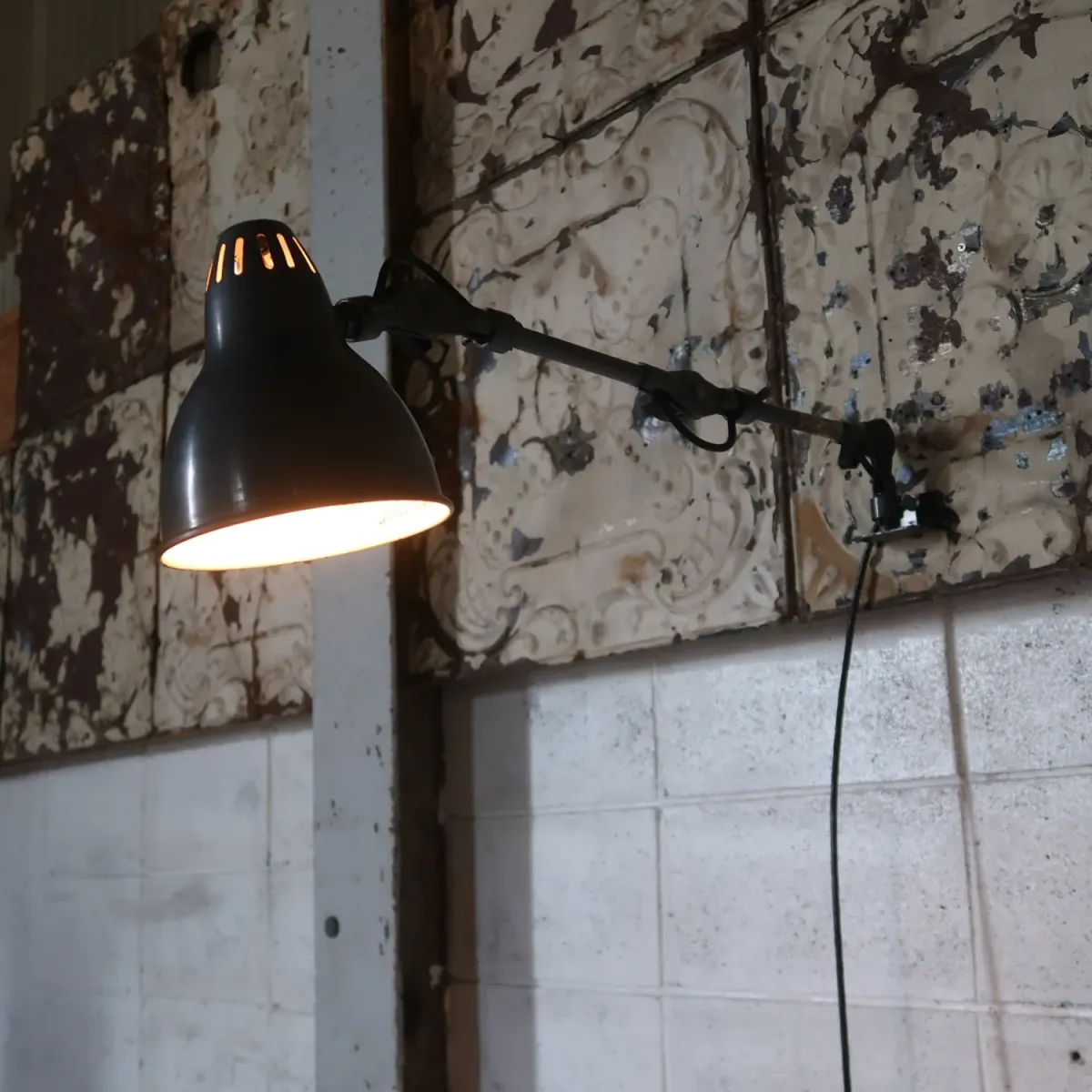 Fostoria Industries, Inc. ビンテージ マシンランプ