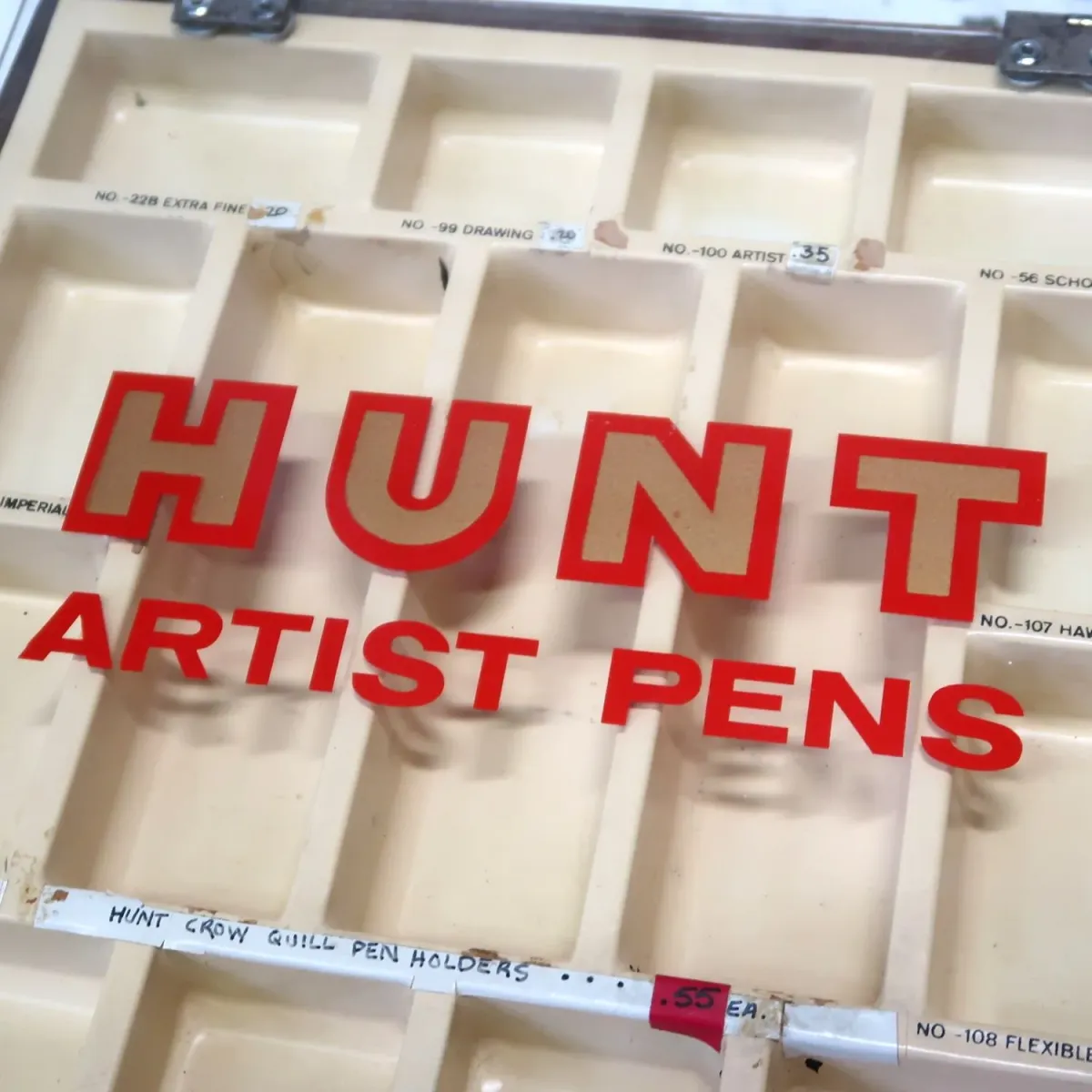 HUNT ビンテージ ショーケース