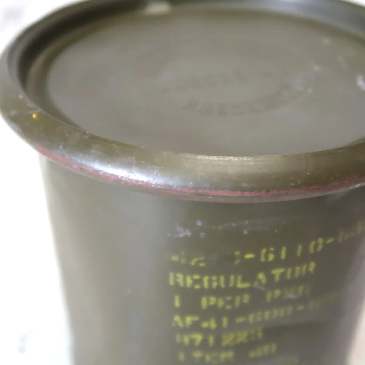 ビンテージ ミリタリー メタル缶