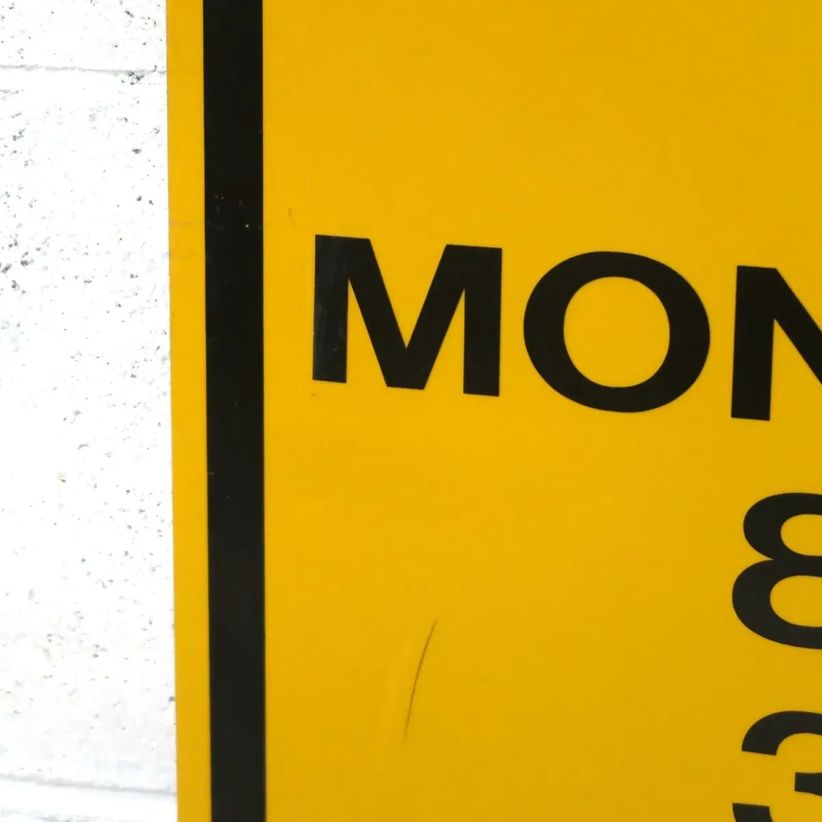 STUDENT UNLOADING ZONE ロードサイン