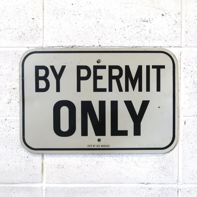 BY PERMIT ONLY ビンテージ ロードサイン