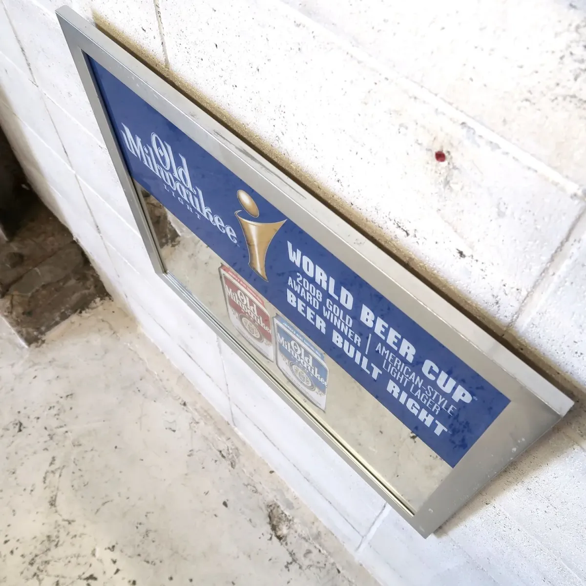 Old Milwaukee LIGHT パブミラー