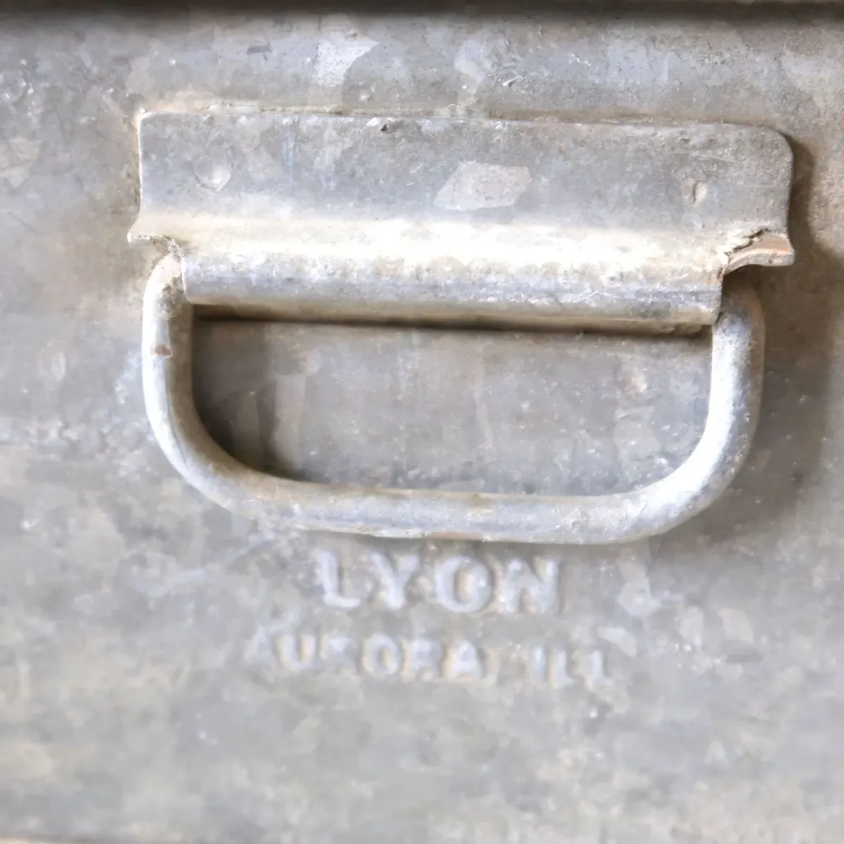 LYON ビンテージ メタルコンテナ ツールボックス