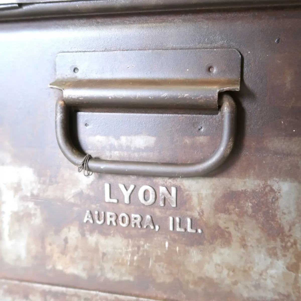 LYON ビンテージ メタルコンテナ ツールボックス