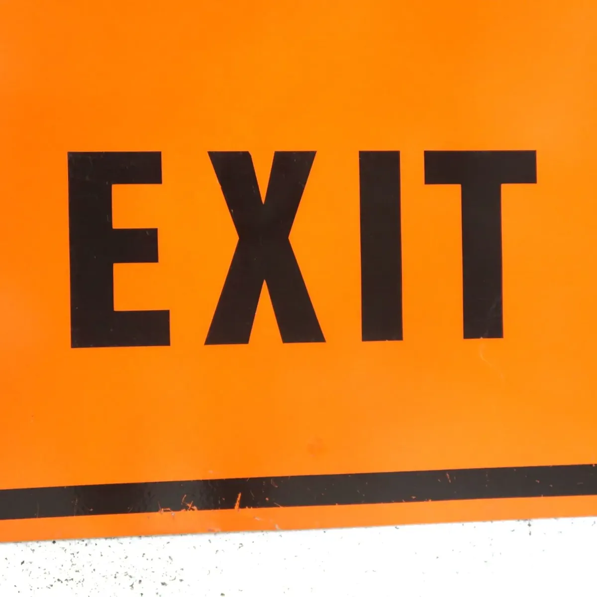 THE GAS COMPANY EXIT ロードサイン