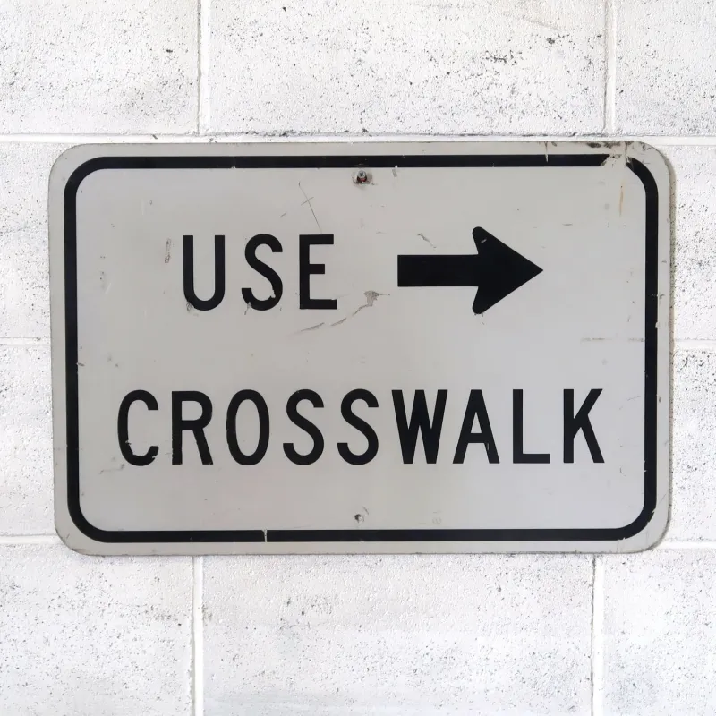 USE CROSSWALK ビンテージ ロードサイン