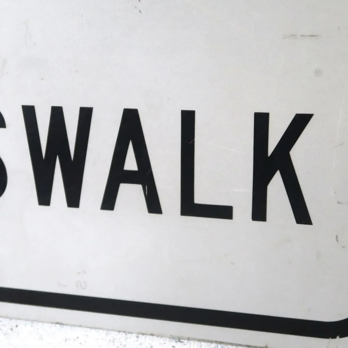 USE CROSSWALK ビンテージ ロードサイン