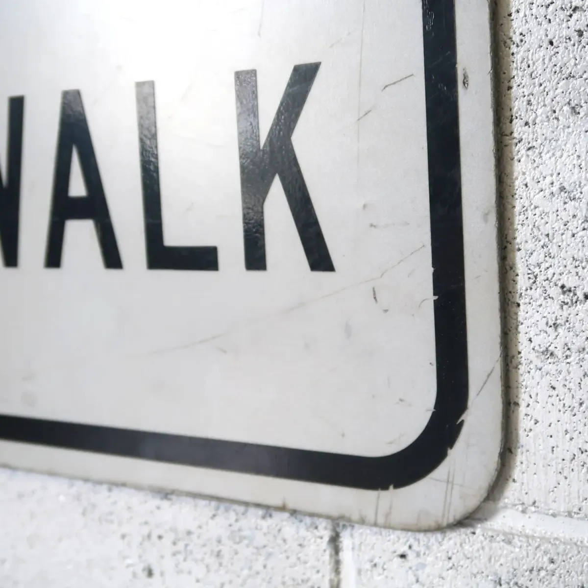 USE CROSSWALK ビンテージ ロードサイン