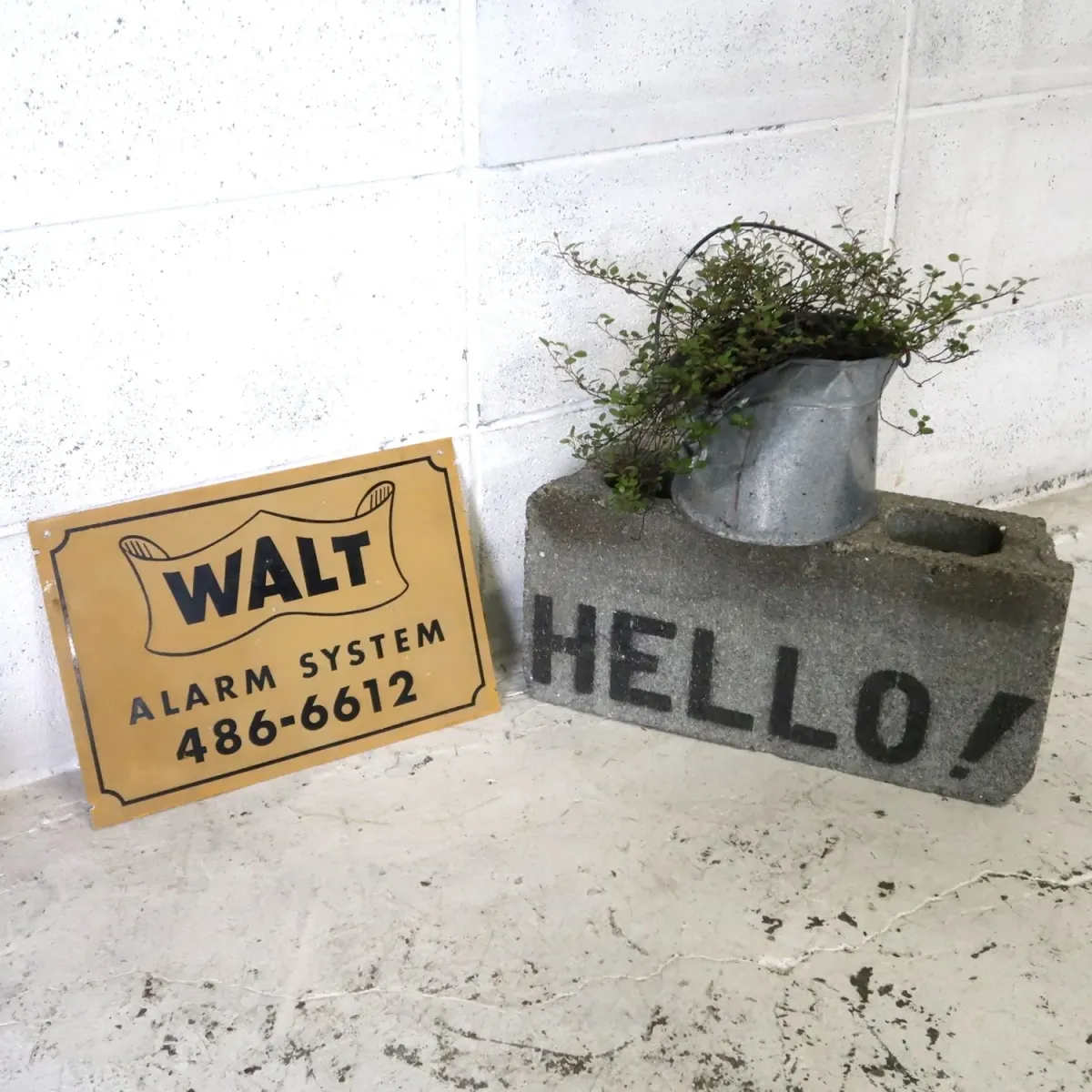 WALT ALARM SYSTEM ビンテージ メタルサイン