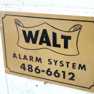 WALT ALARM SYSTEM ビンテージ メタルサイン