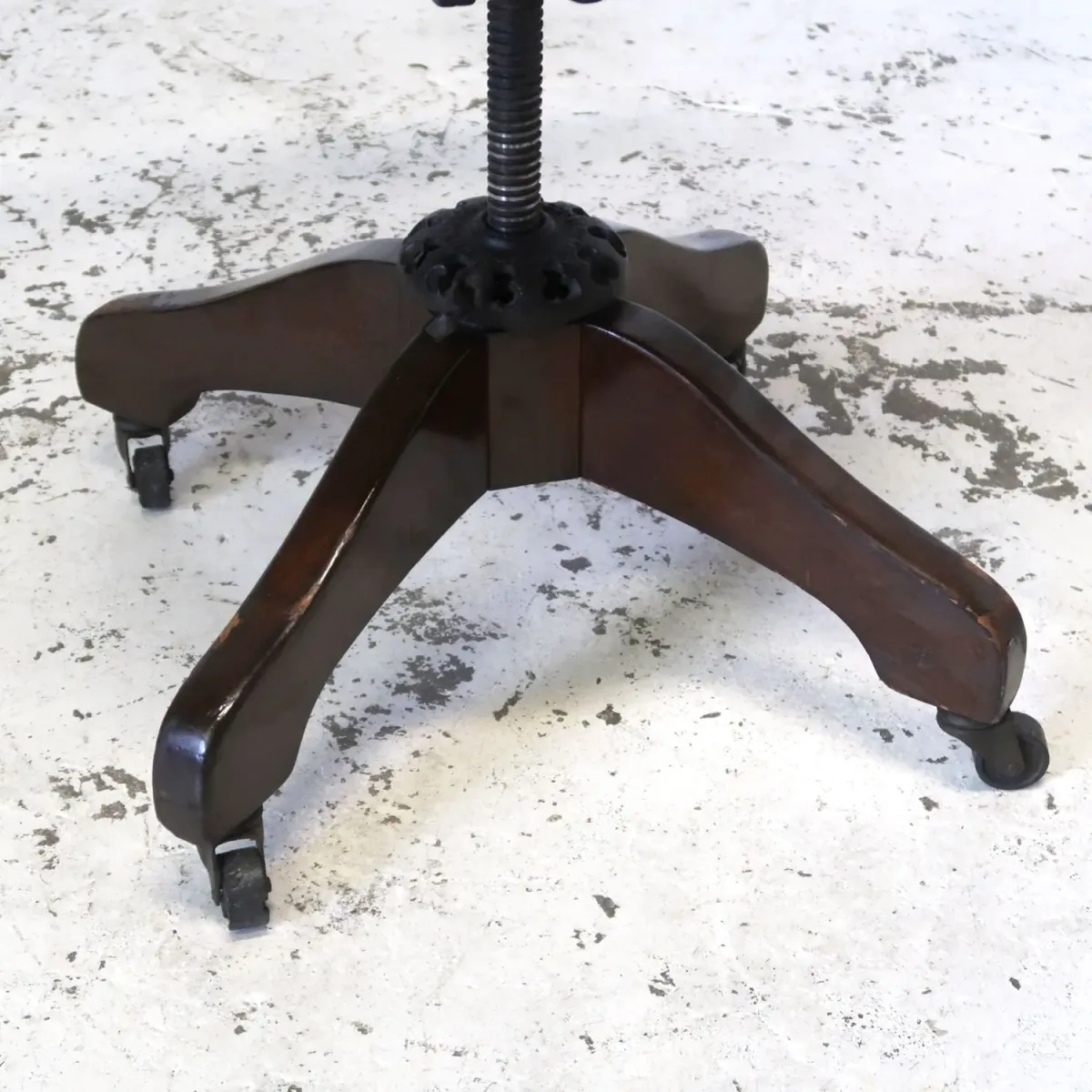 MILWAUKEE CHAIR CO. アンティーク ウッドデスクチェア