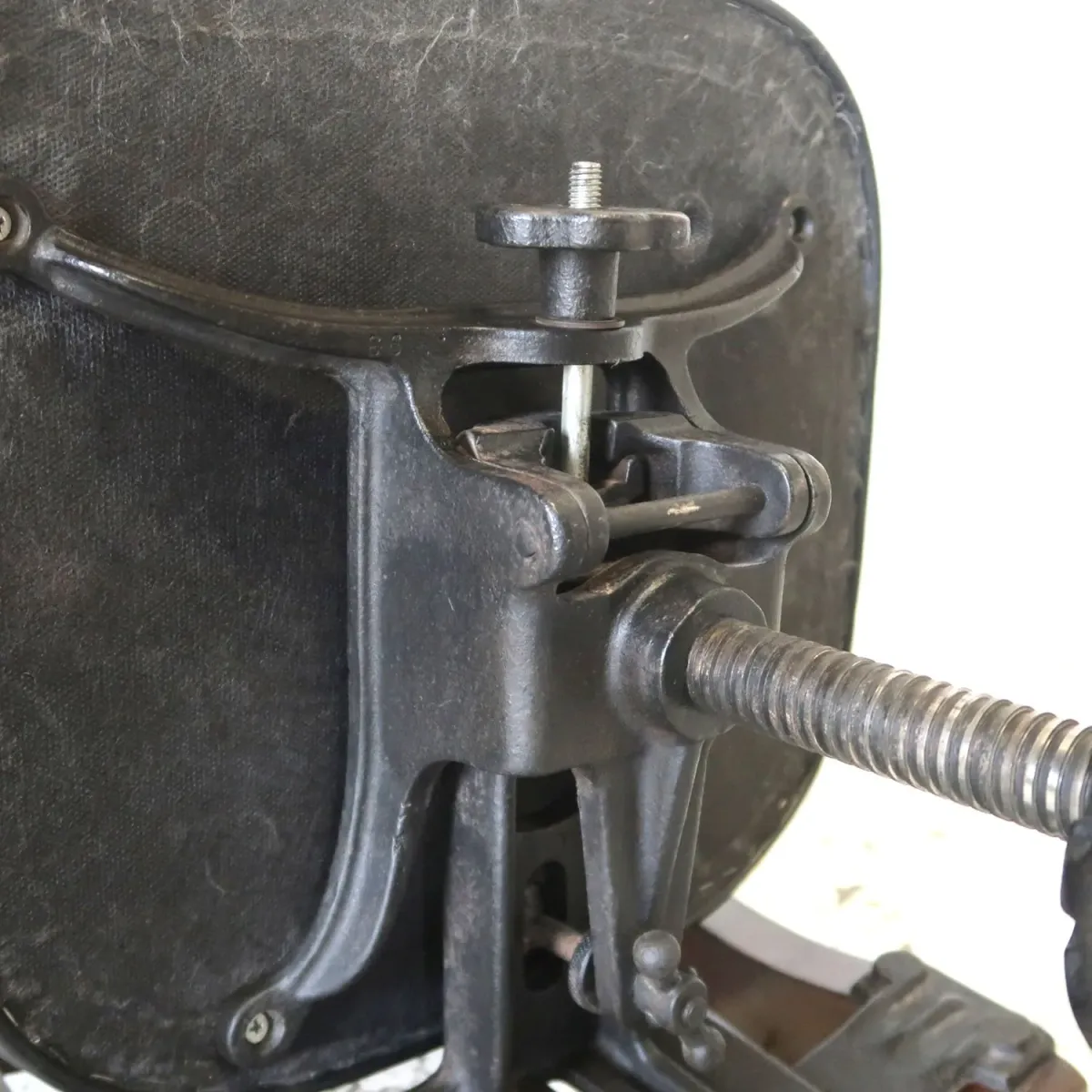MILWAUKEE CHAIR CO. アンティーク ウッドデスクチェア