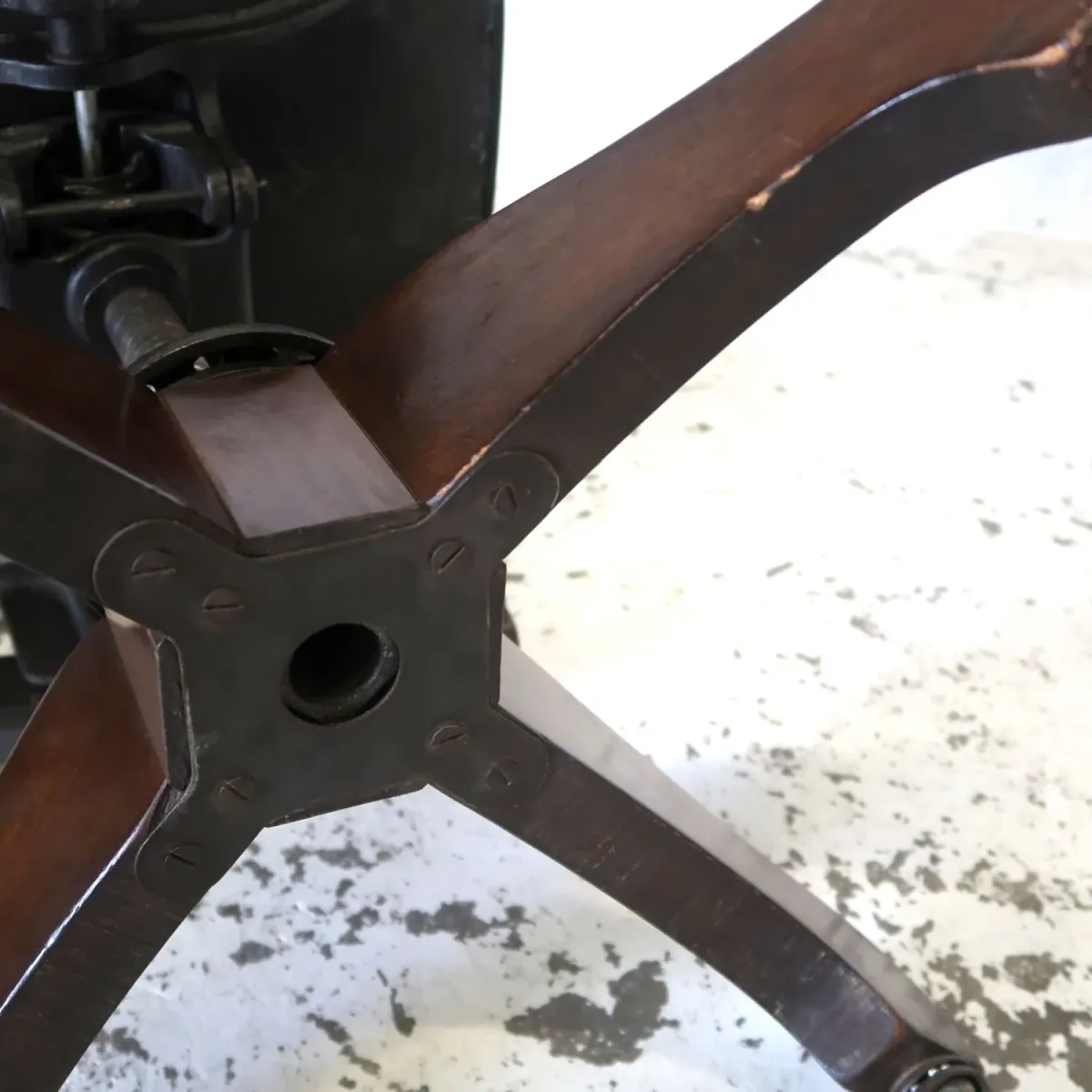 MILWAUKEE CHAIR CO. アンティーク ウッドデスクチェア