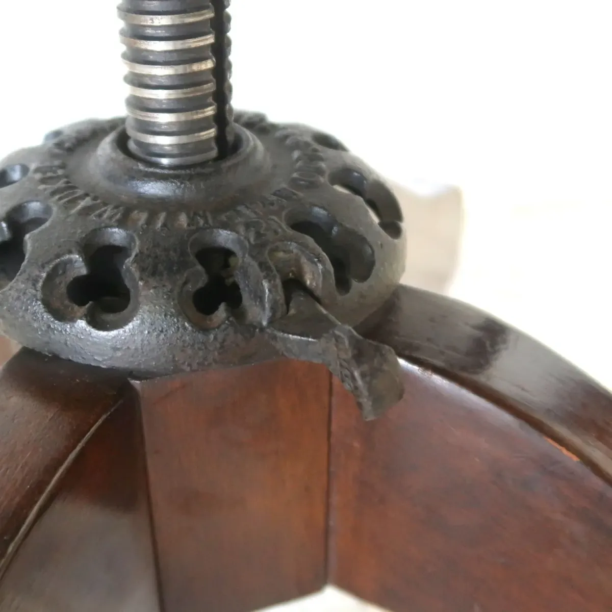MILWAUKEE CHAIR CO. アンティーク ウッドデスクチェア