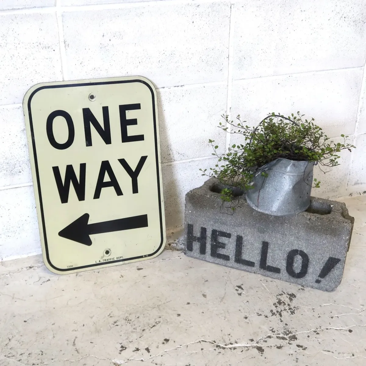 ONE WAY ビンテージ ロードサイン
