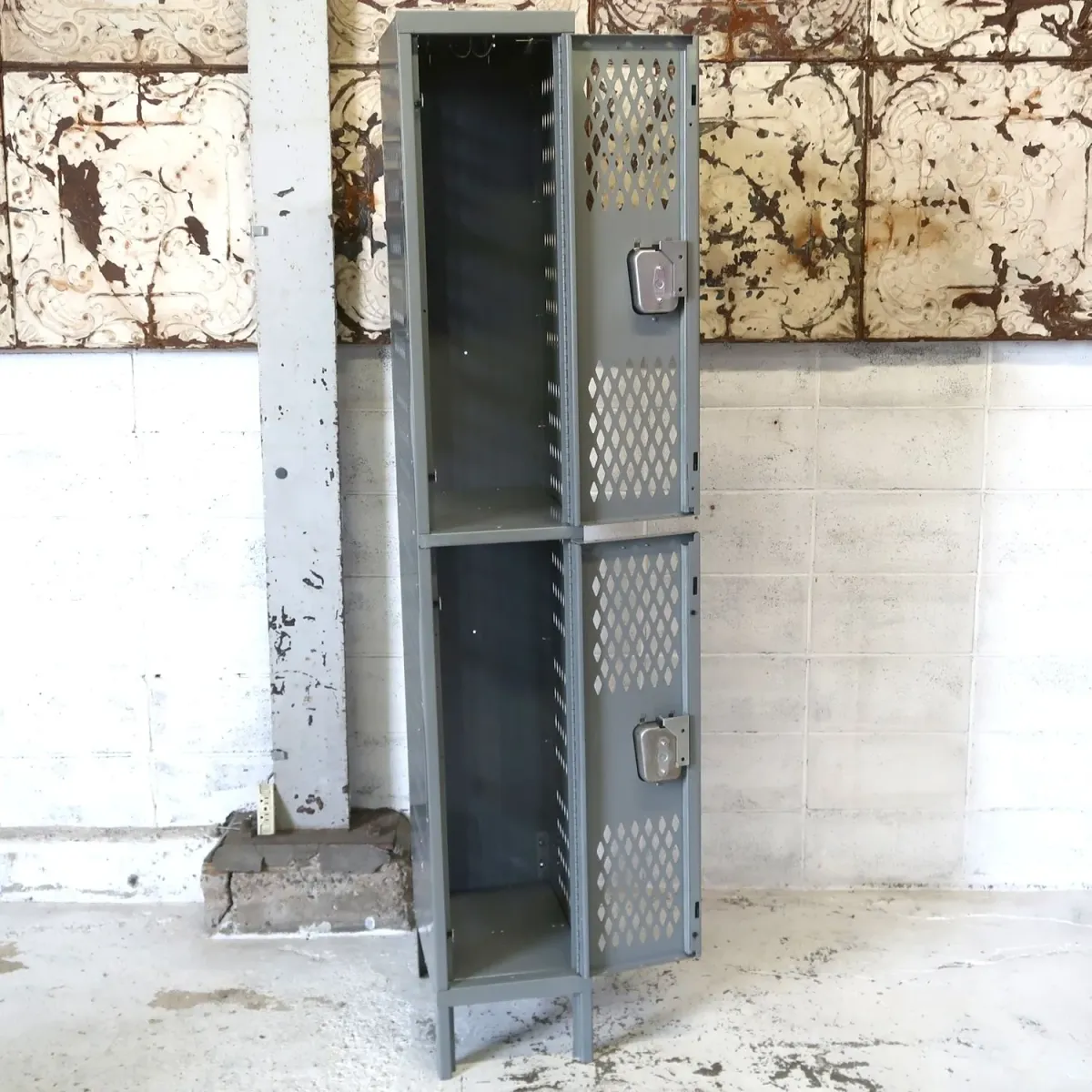 Hallowell メタルロッカー