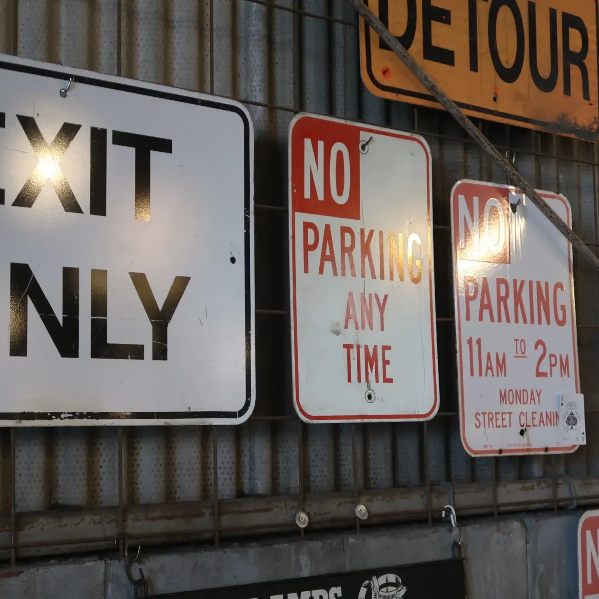 NO PARKING ビンテージ ロードサイン