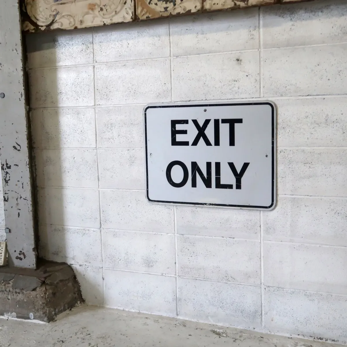 EXIT ONLY ビンテージ ロードサイン