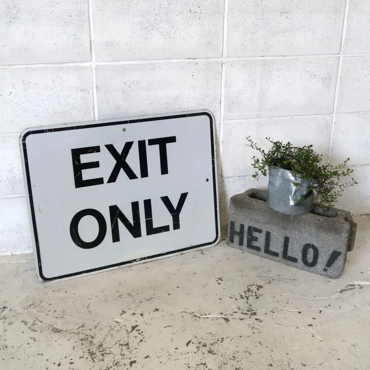 EXIT ONLY ビンテージ ロードサイン