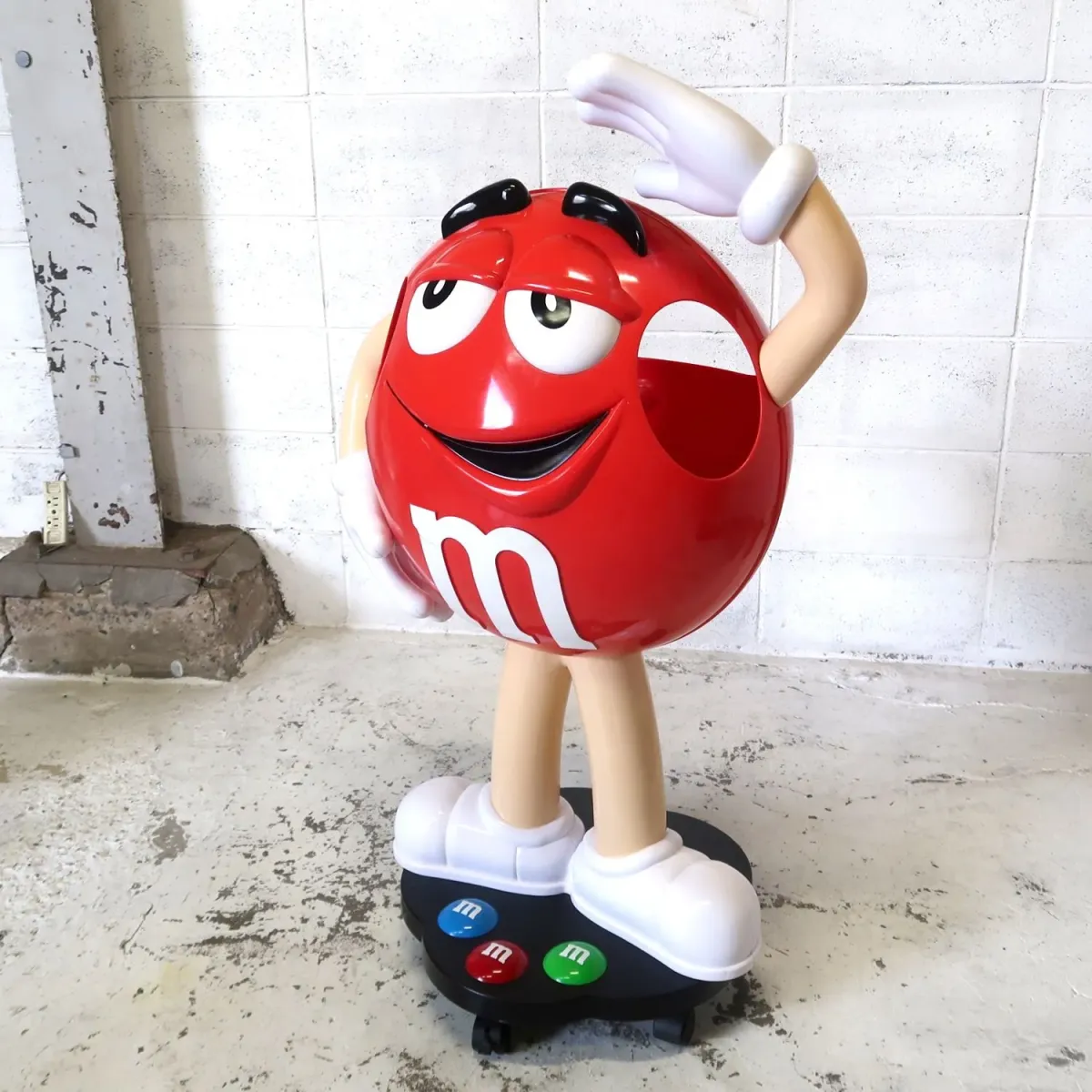 M&M's レッド 大型 ストアディスプレイ