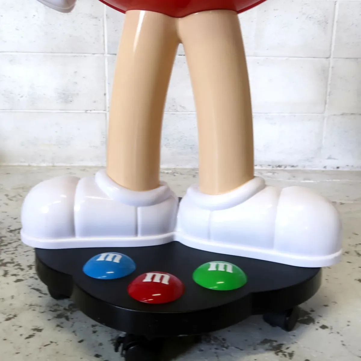 M&M's レッド 大型 ストアディスプレイ