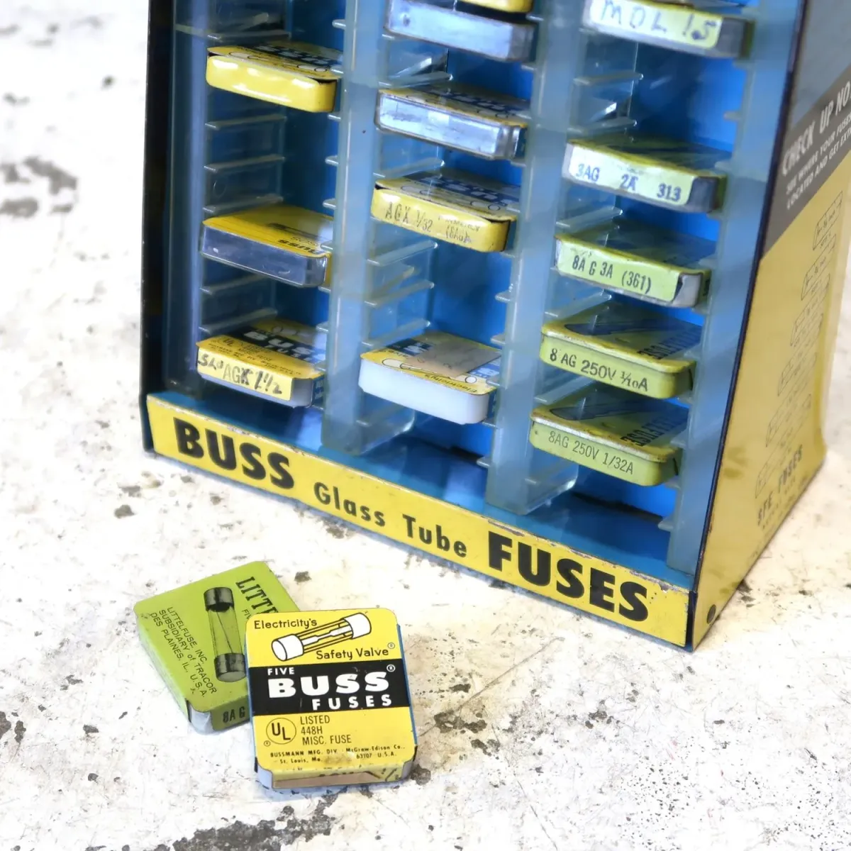 BUSS FUSES ビンテージ ストアディスプレイラック