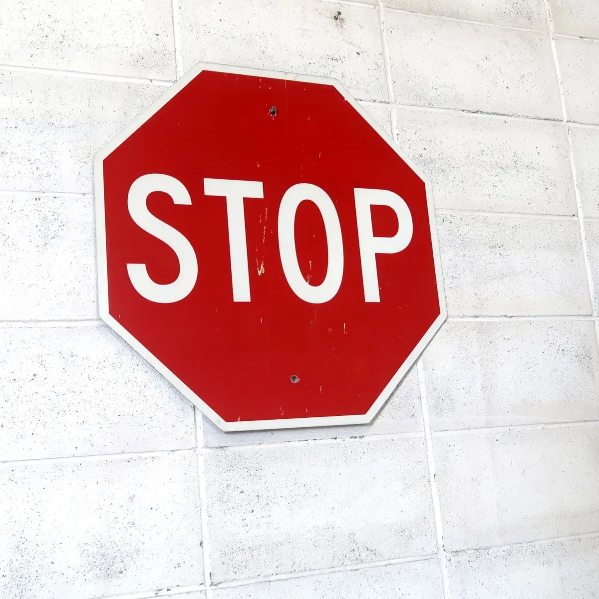 STOP ロードサイン