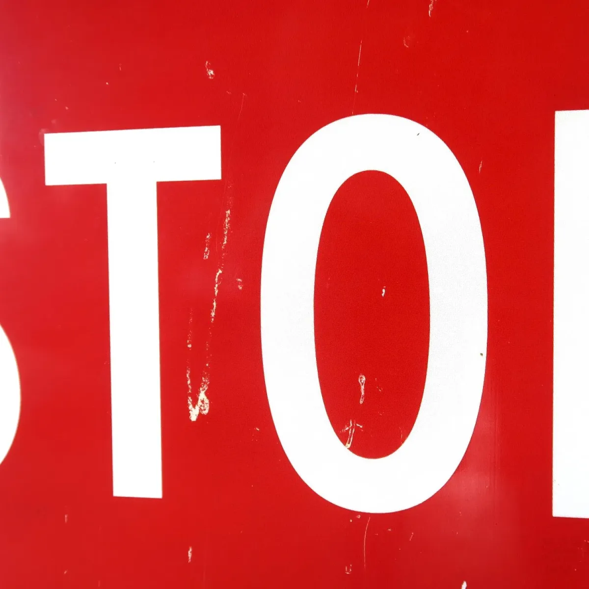 STOP ロードサイン