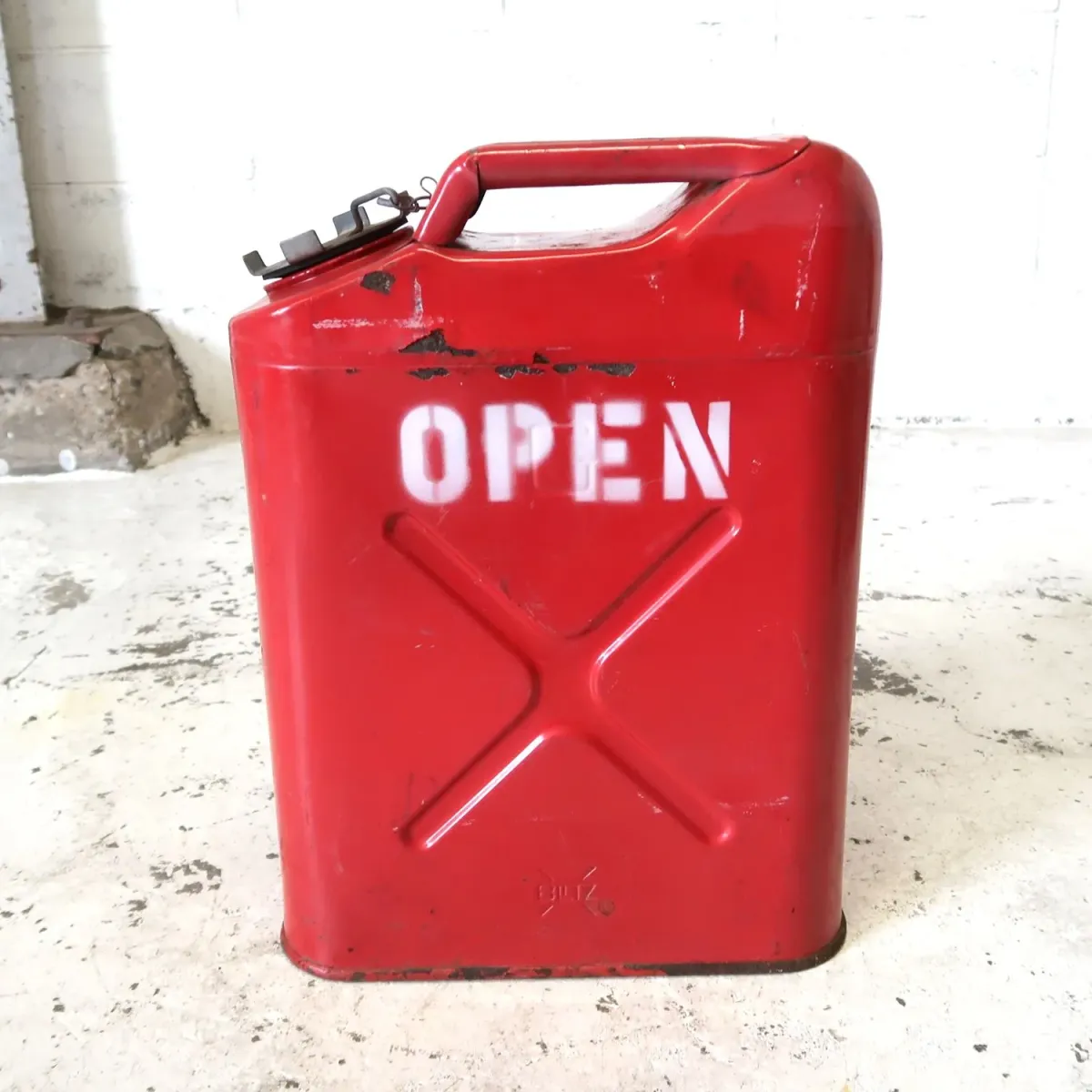 ジェリカン OPENサイン